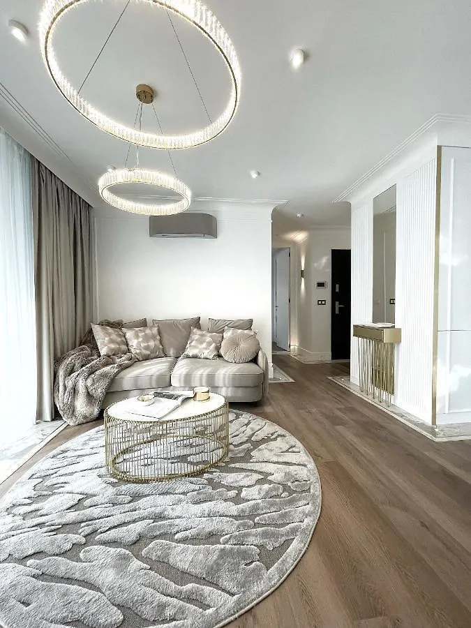 Luxury Gold Apartment Sopot 300M From The Beach