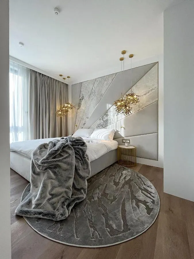 Luxury Gold Apartment Sopot 300M From The Beach