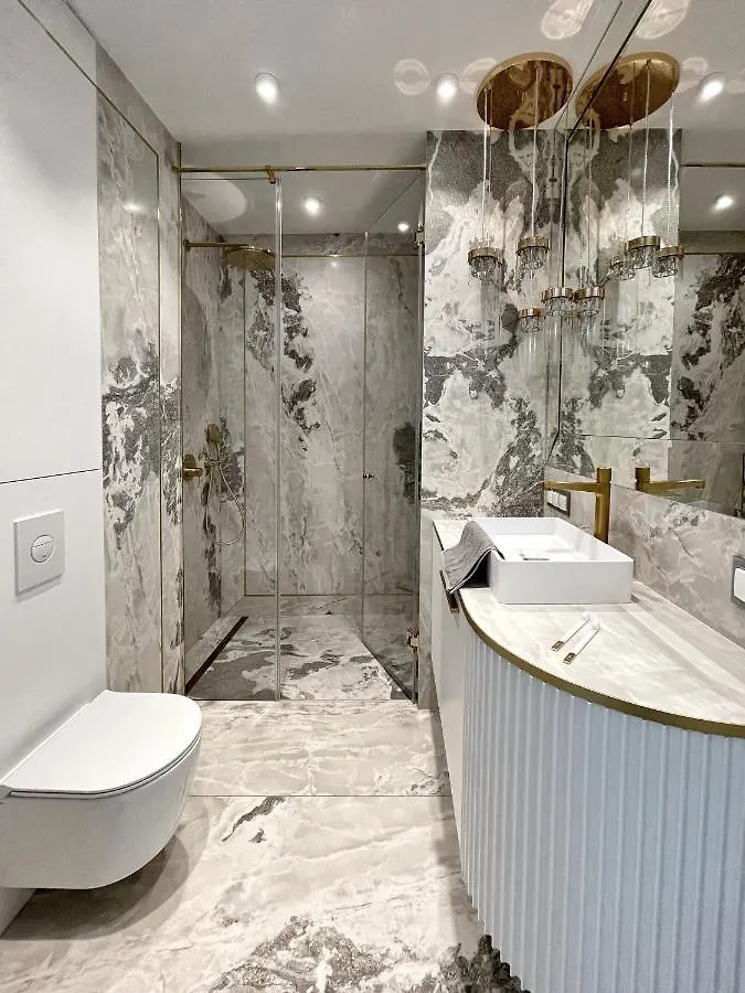 Luxury Gold Apartment Sopot 300M From The Beach