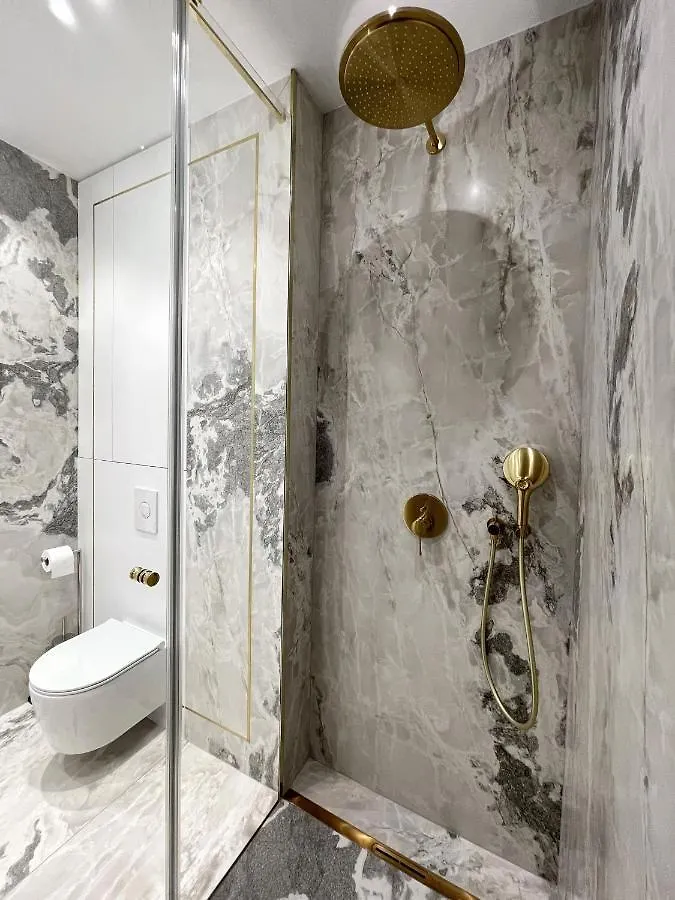 Luxury Gold Apartment Sopot 300M From The Beach
