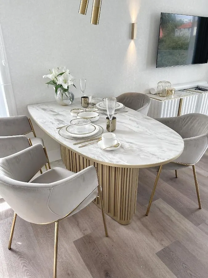 Luxury Gold Apartment Sopot 300M From The Beach