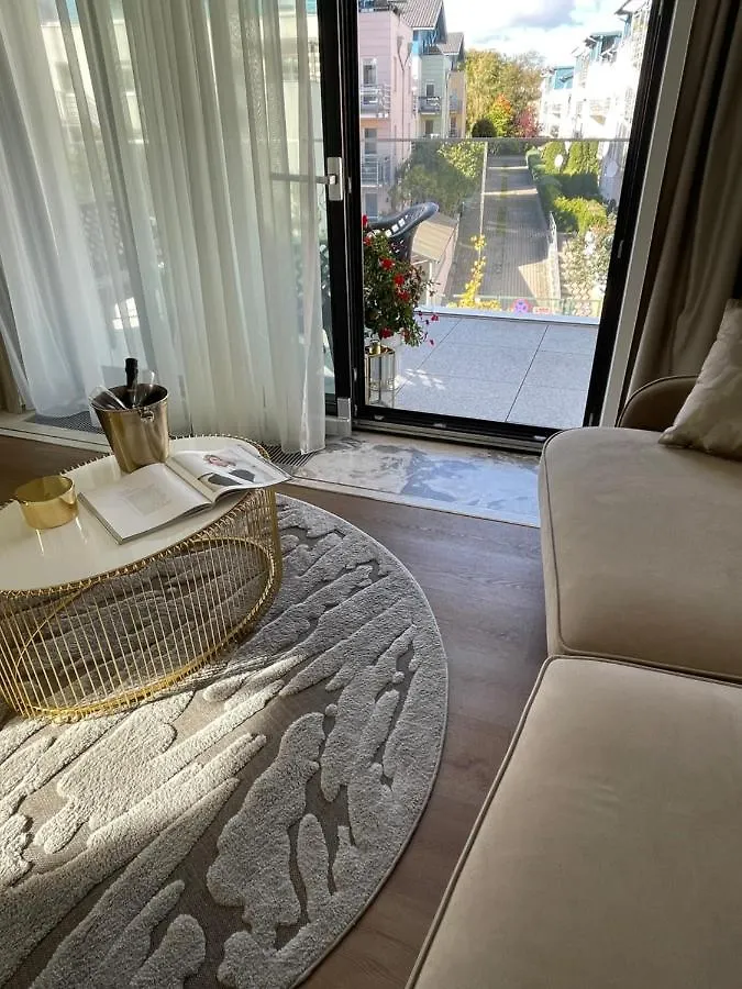 Luxury Gold Apartment Sopot 300M From The Beach